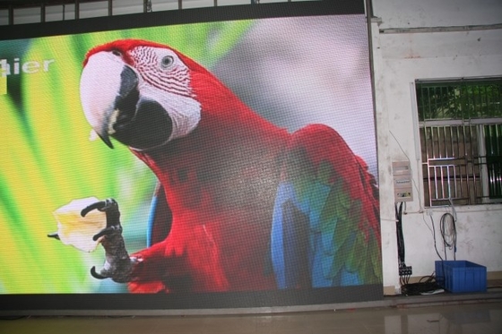 TV Studio HD LED Display Synchronous Asynchronous Systems Ultra Thin 4.5Kg