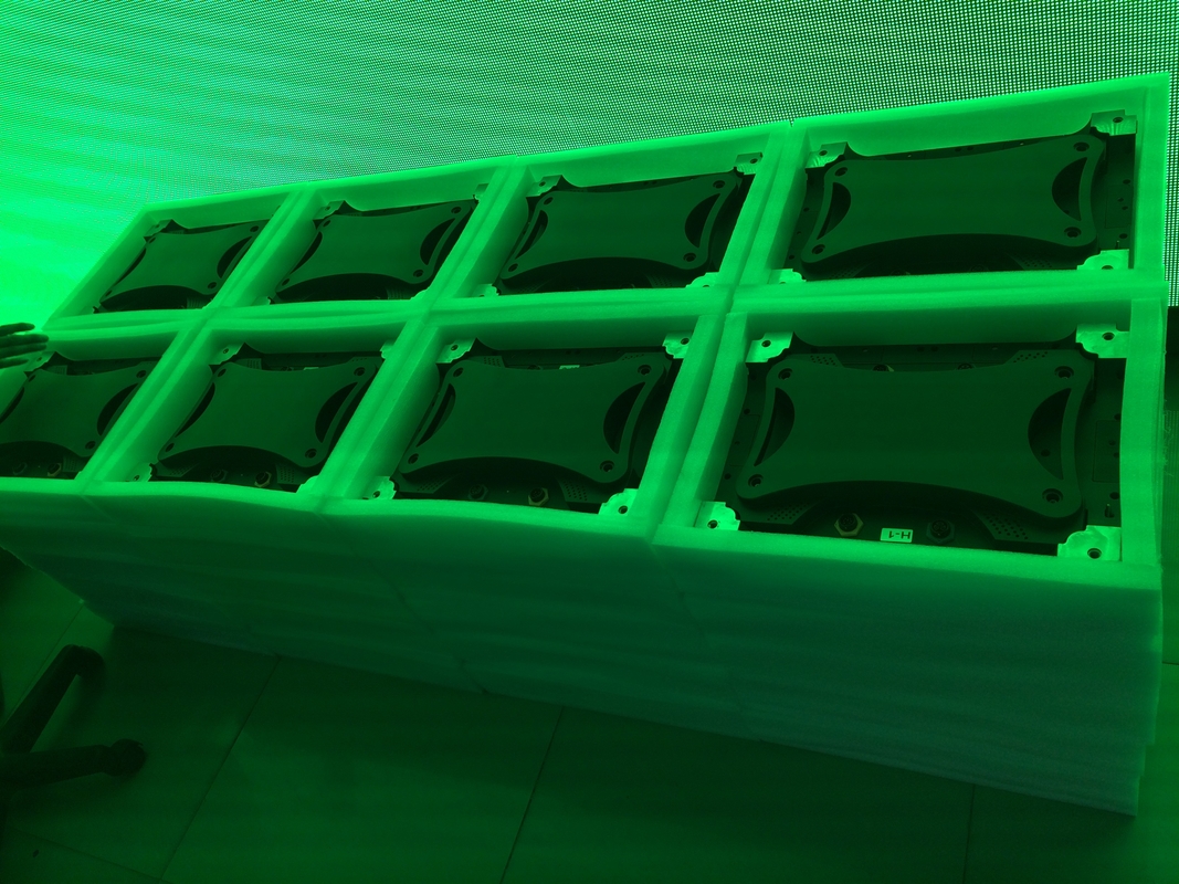 Multi Functional Indoor LED Video Wall Small Size With Short View Distance
