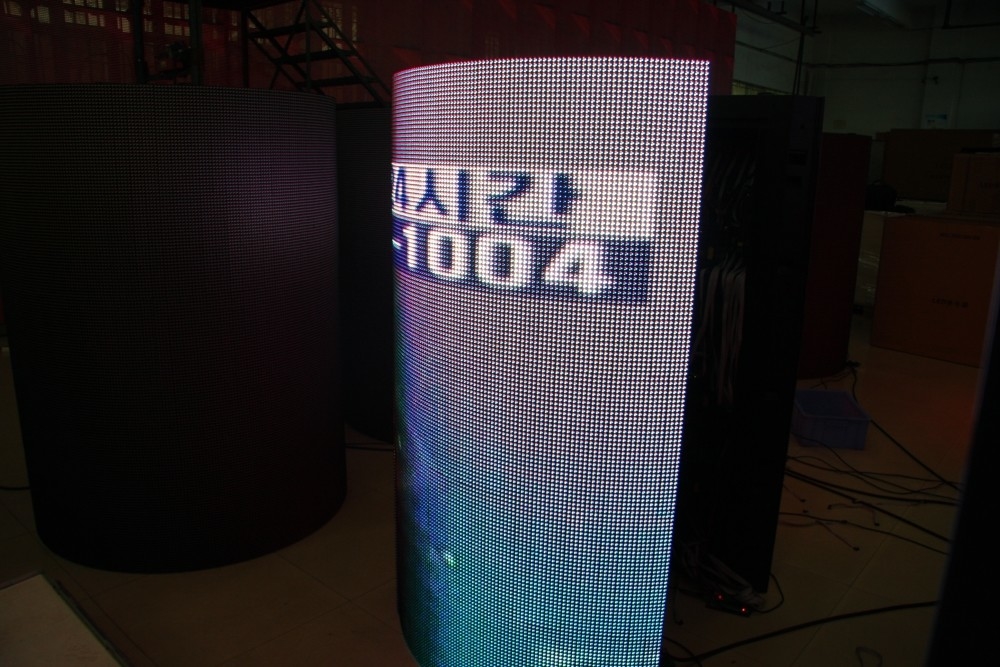 Waterproof  Indoor LED Display Board 6000 CD/㎡ 1920Hz Refresh Rate RGB