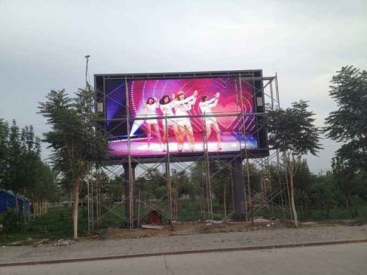 High Resolution Outdoor LED Billboard , Digital Advertising Board Fixed Installation